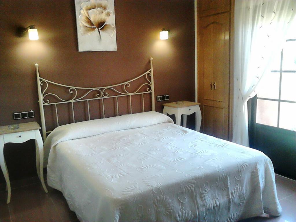 Hostal Restaurante Solaire Castanar de Ibor Room photo