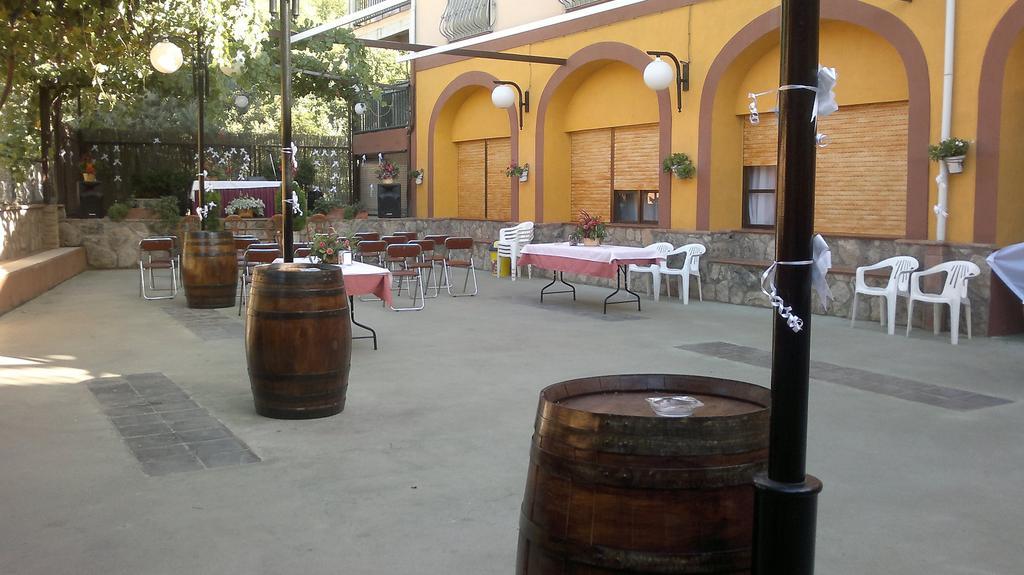 Hostal Restaurante Solaire Castanar de Ibor Exterior photo
